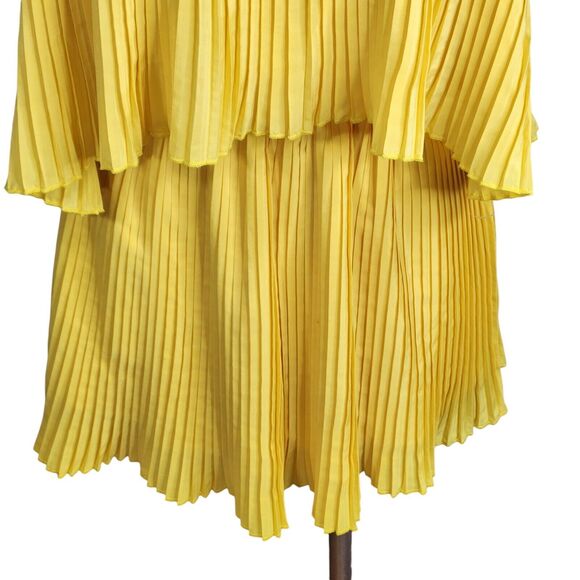 Superdown Womens‎ Medium Tawnie Cami Mini Dress Yellow Pleated Adjustable Straps - Picture 4 of 8